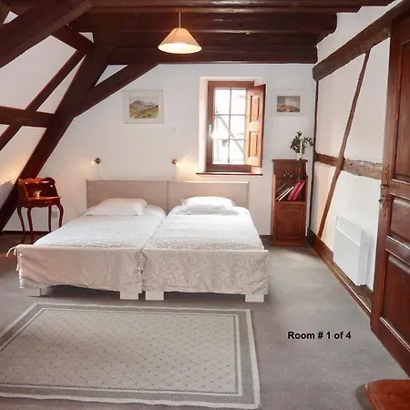 ADRIHOF à Riquewihr, Cour de l'Abbaye d'Autrey-3