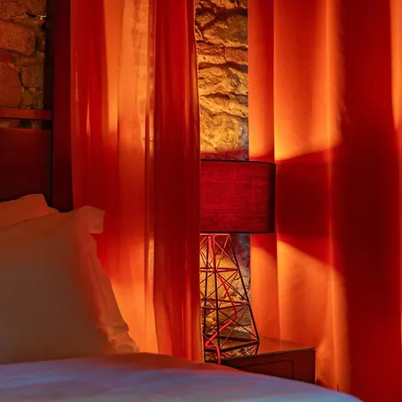 Le B. Suites, Chambres&Restaurant-3